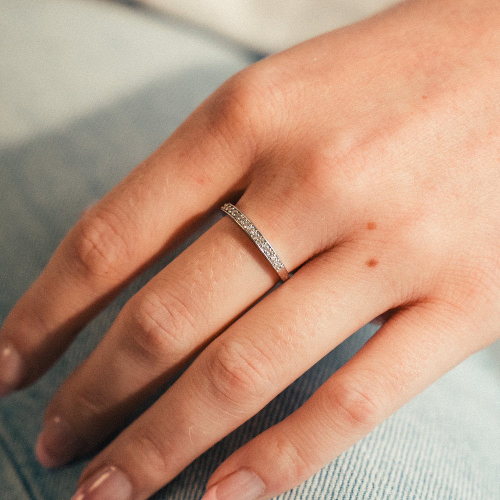 Tapered Beadset Diamond Band (Half-Eternity) - Consider the Wldflwrs