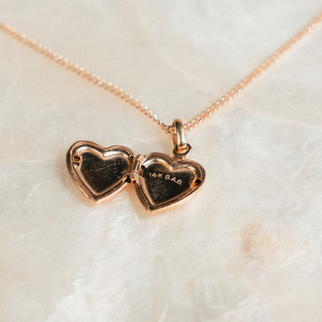 Vintage Leaf Engraved Heart Locket - Consider the Wldflwrs
