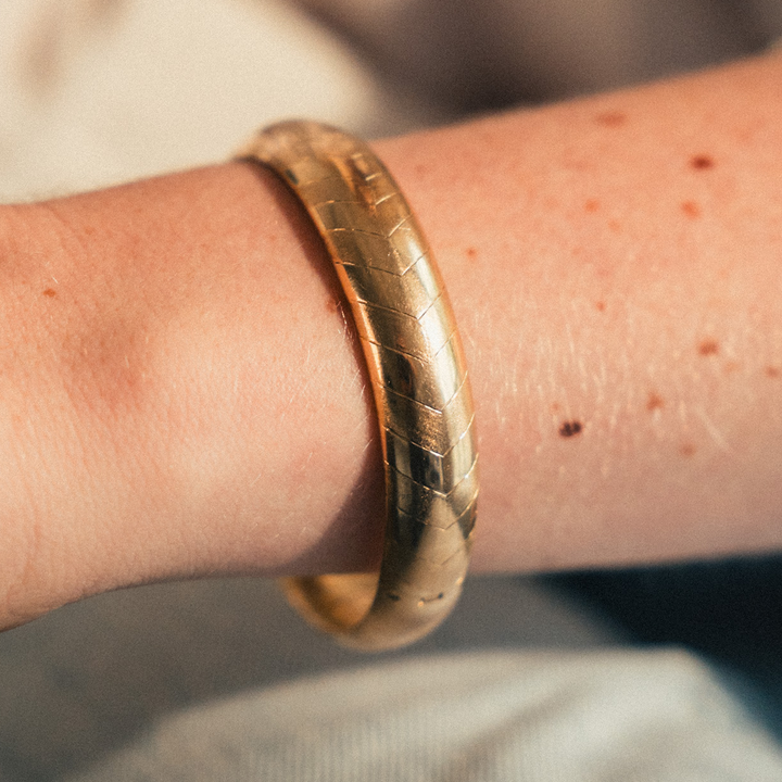 Vintage Chevron Bangle - Consider the Wldflwrs