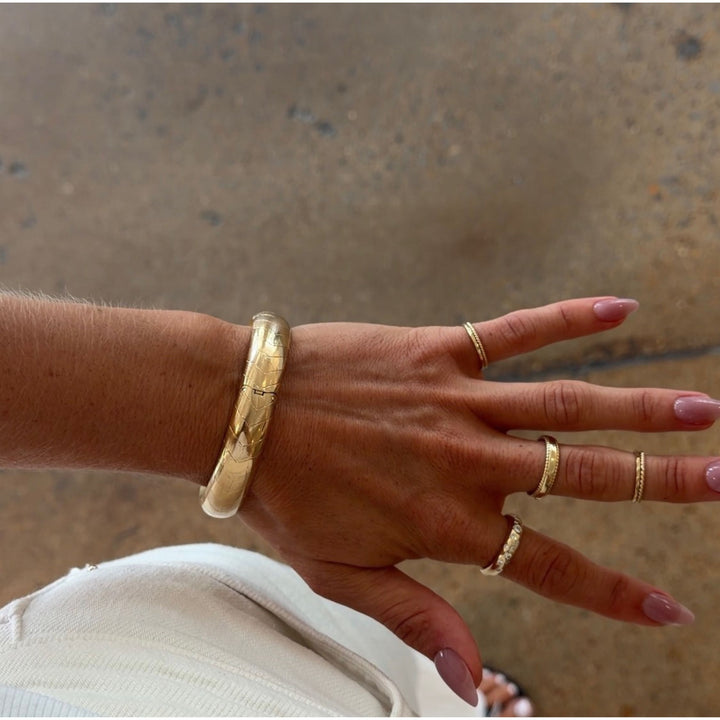 Vintage Chevron Bangle - Consider the Wldflwrs
