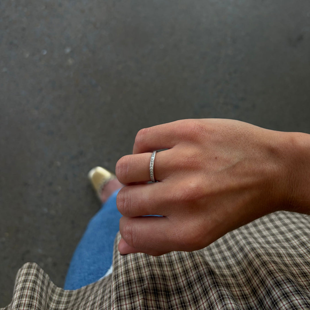 Vintage Channel Set Eternity Band - Consider the Wldflwrs