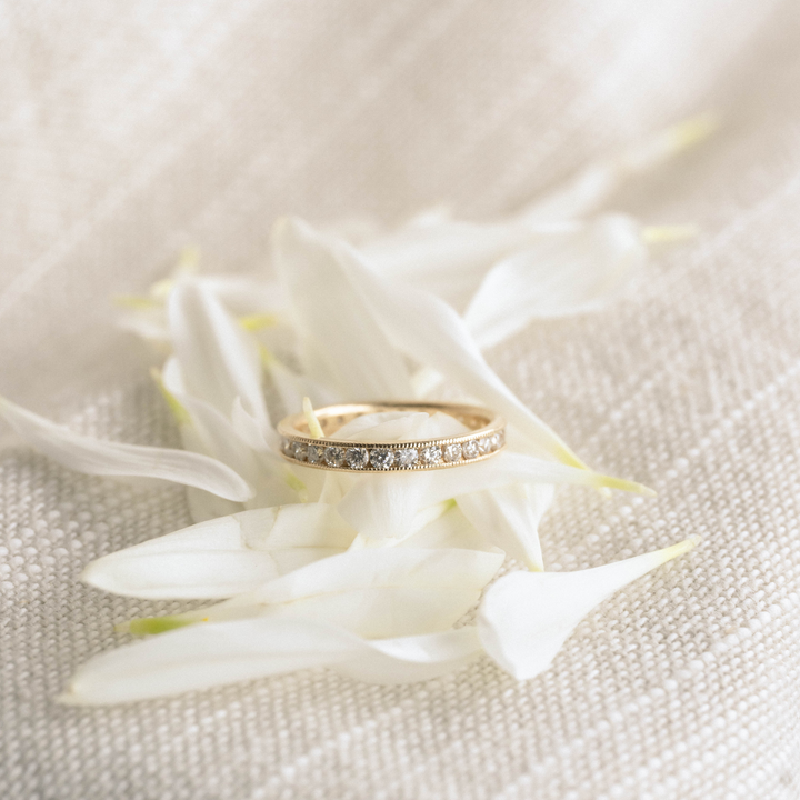 Medium Pea Pod Diamond Ring (Lab Grown) - Consider the Wldflwrs