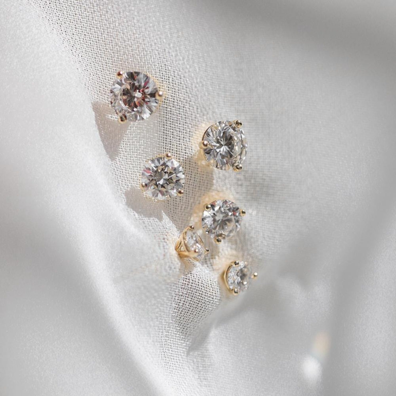 Classic Diamond Stud Earrings - Consider the Wldflwrs